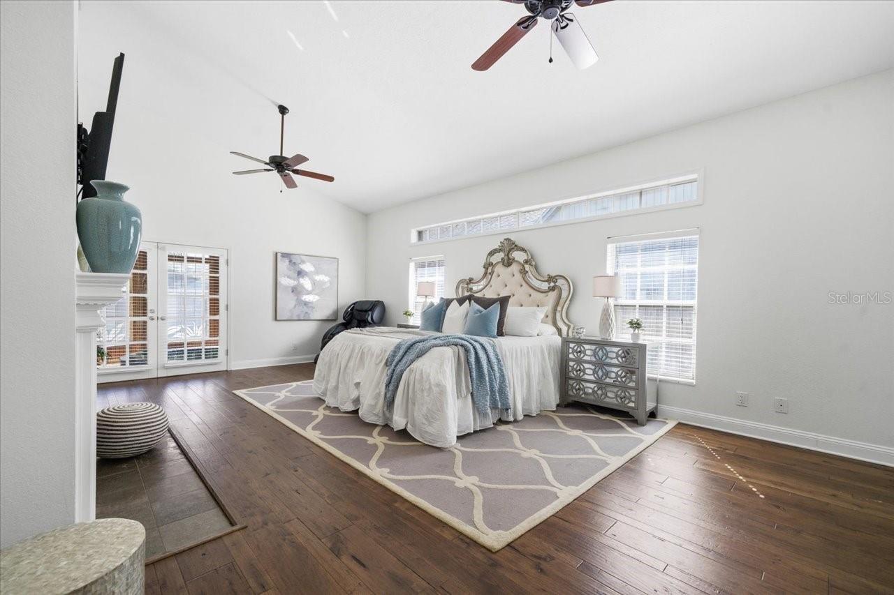 LANDMARK PALMS - Residential