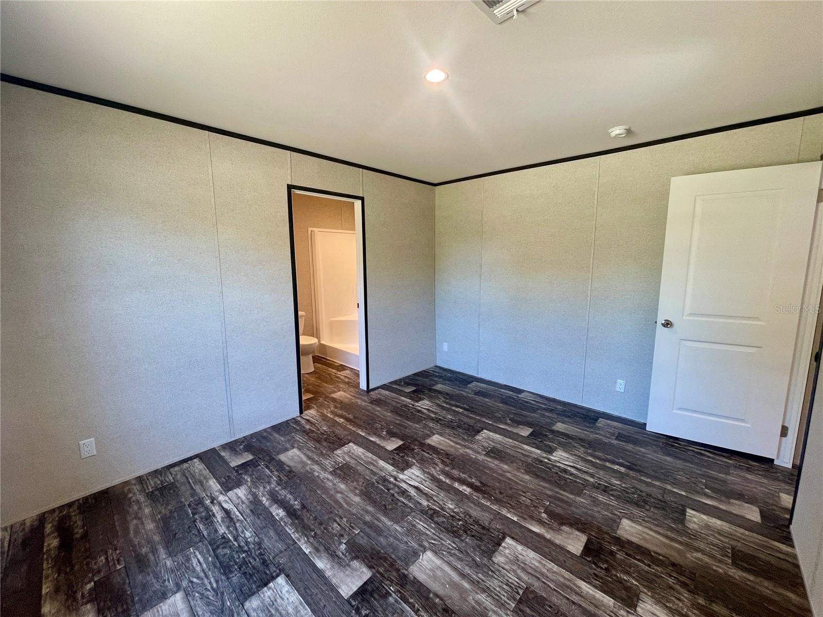 OCALA ESTATES - Residential