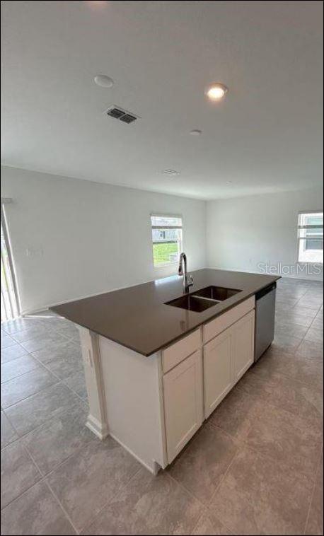 ASTONIA NORTH - Residential Lease