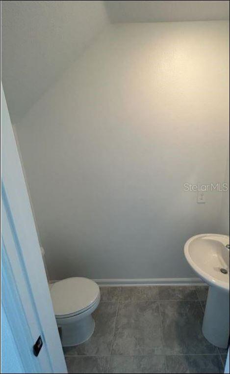 ASTONIA NORTH - Residential Lease