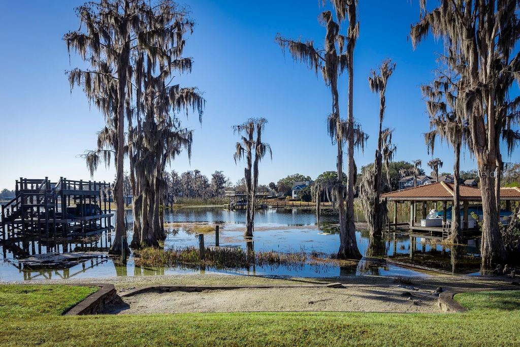 CHAINE DU LAC - Residential