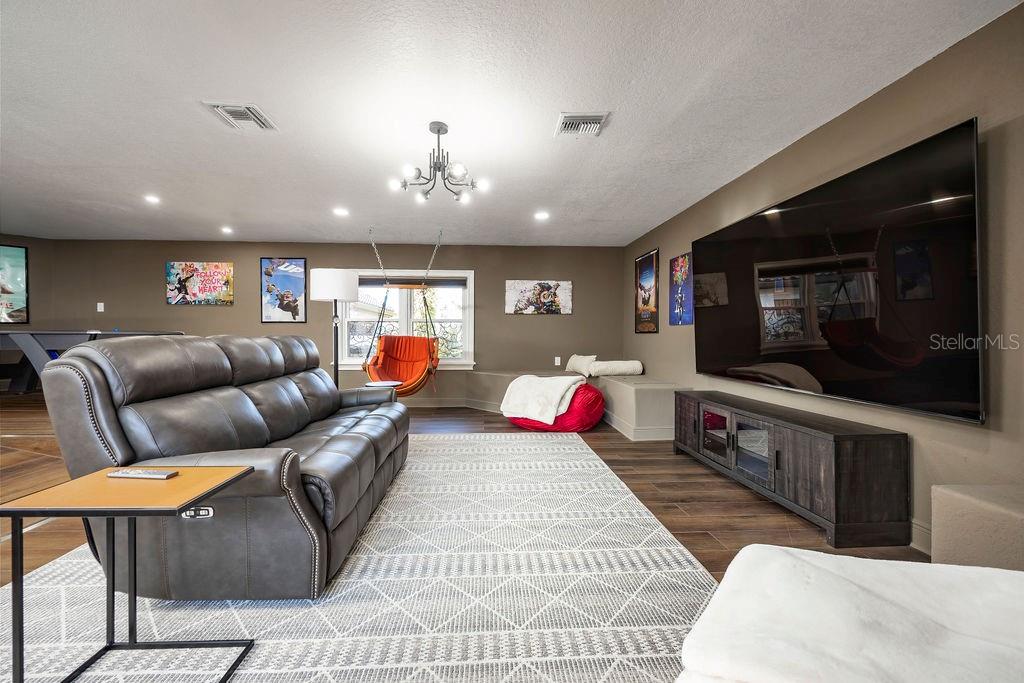 CHAINE DU LAC - Residential