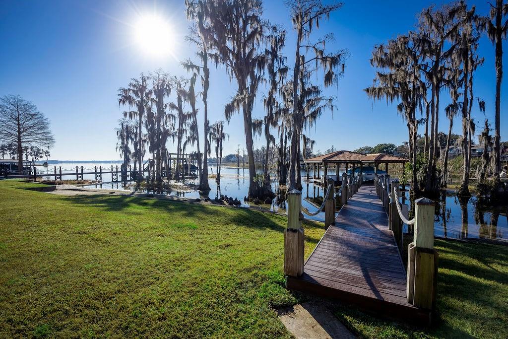 CHAINE DU LAC - Residential