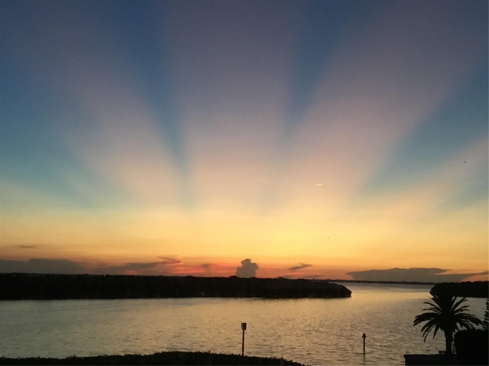 WINDWARD BAY AMD - Residential