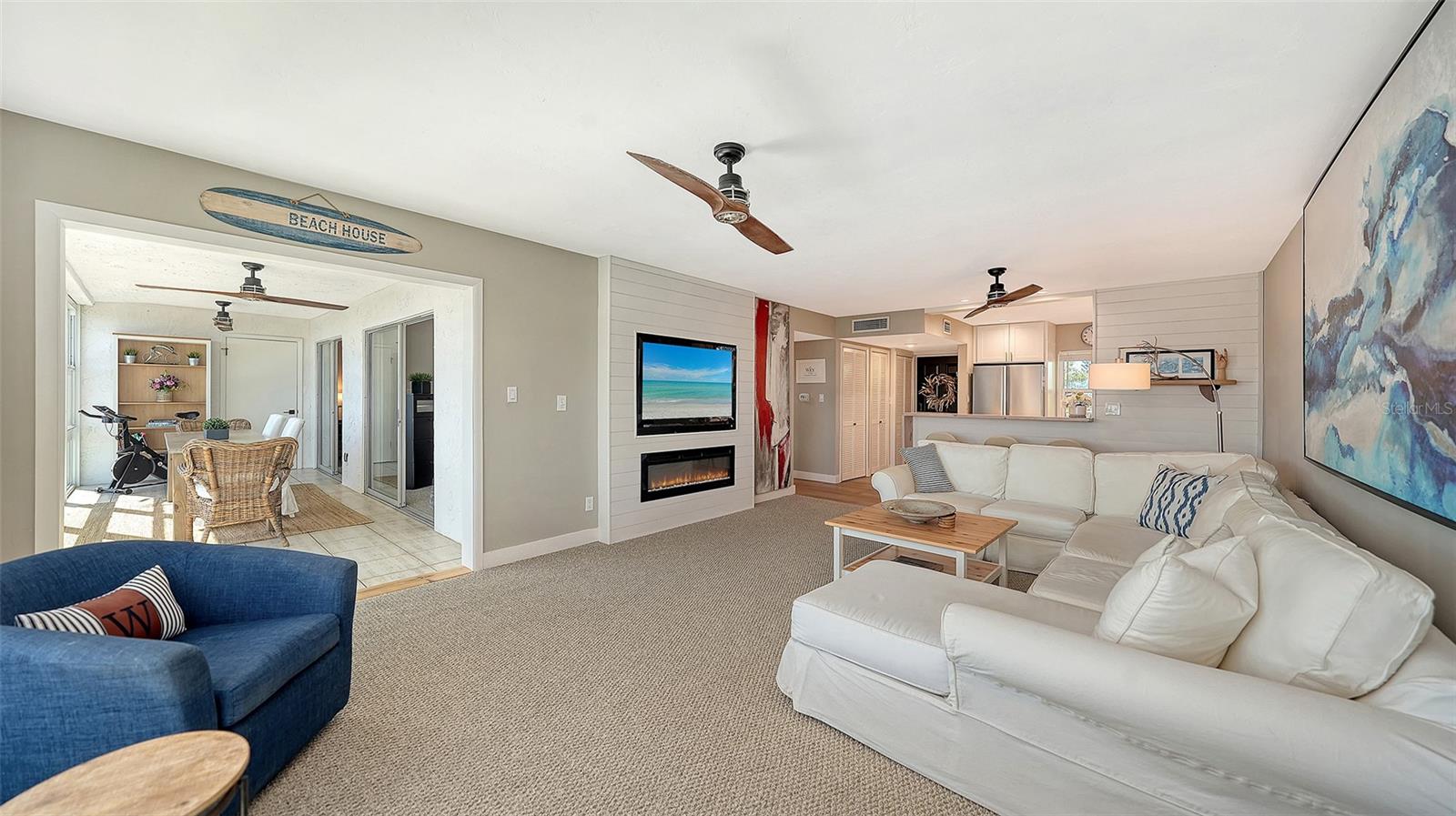 WINDWARD BAY AMD - Residential