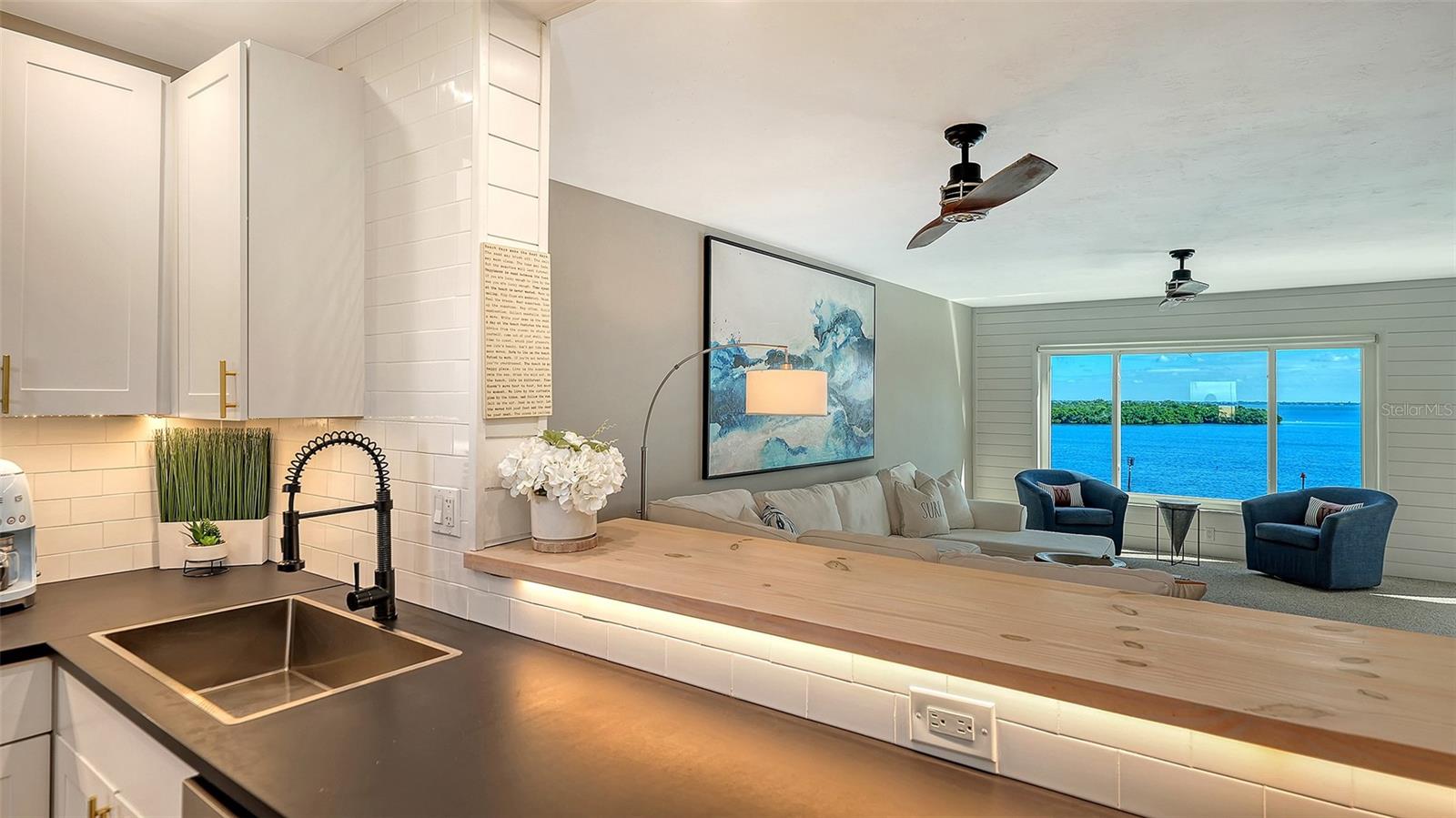 WINDWARD BAY AMD - Residential