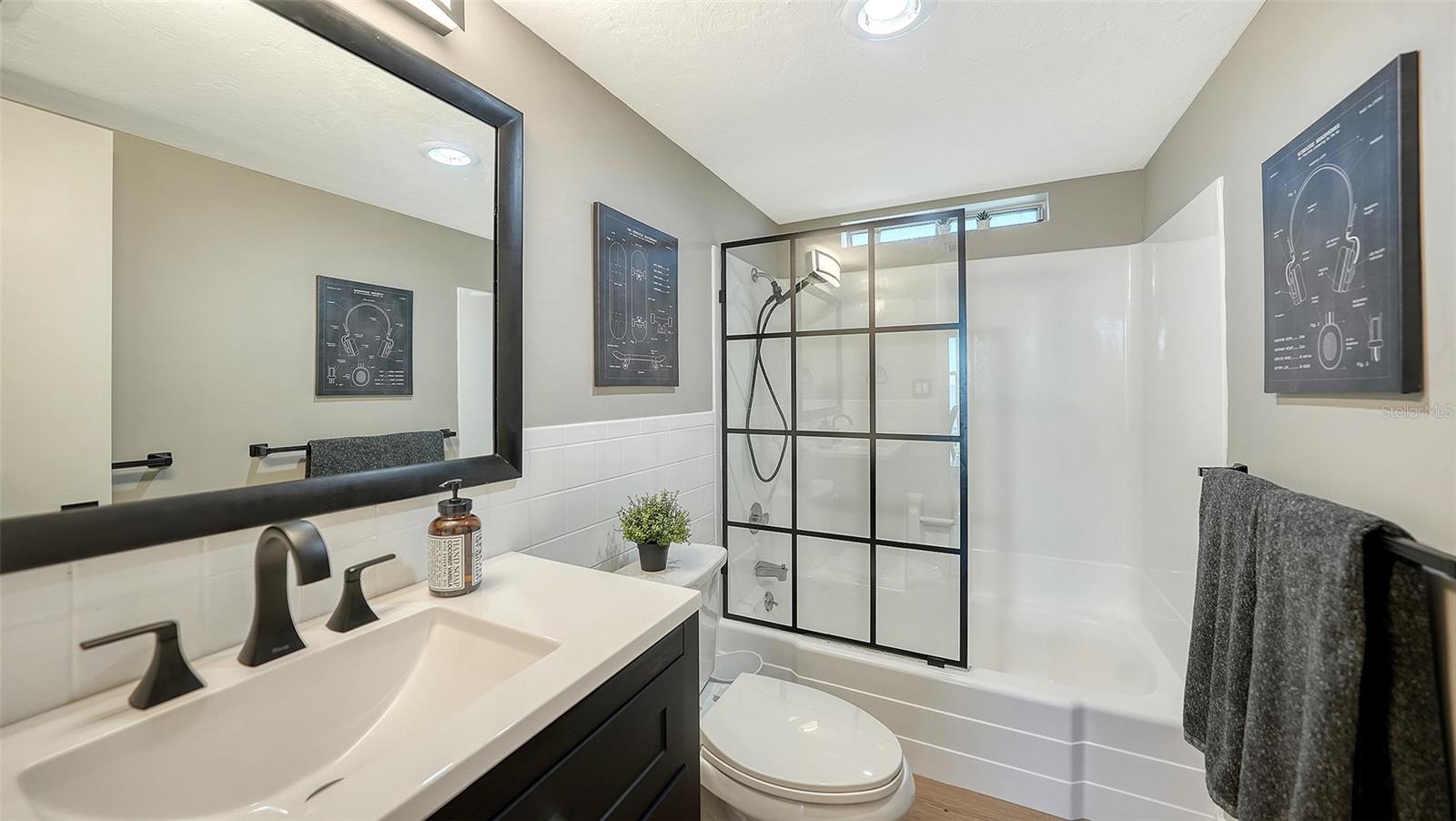 WINDWARD BAY AMD - Residential