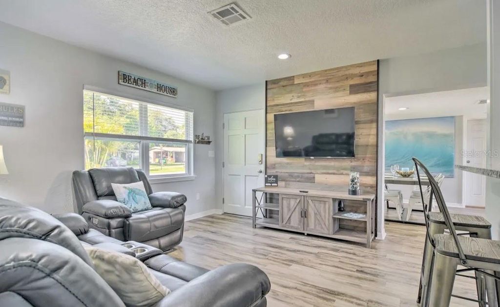 Photo of 10569 86th Avenue, Seminole, FL 33772 (MLS # TB8413206)