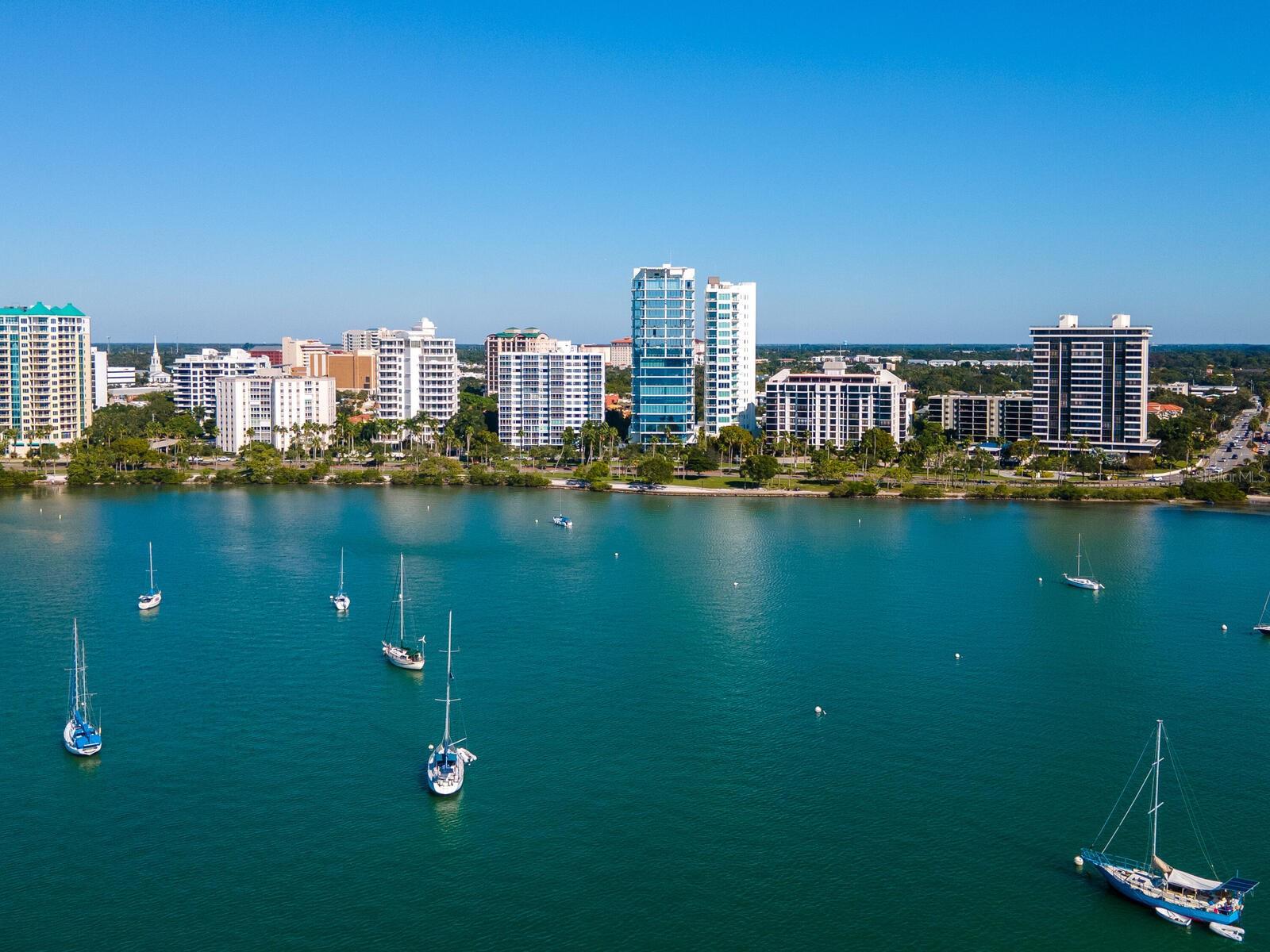 BAY ISLAND SHORES - Residential