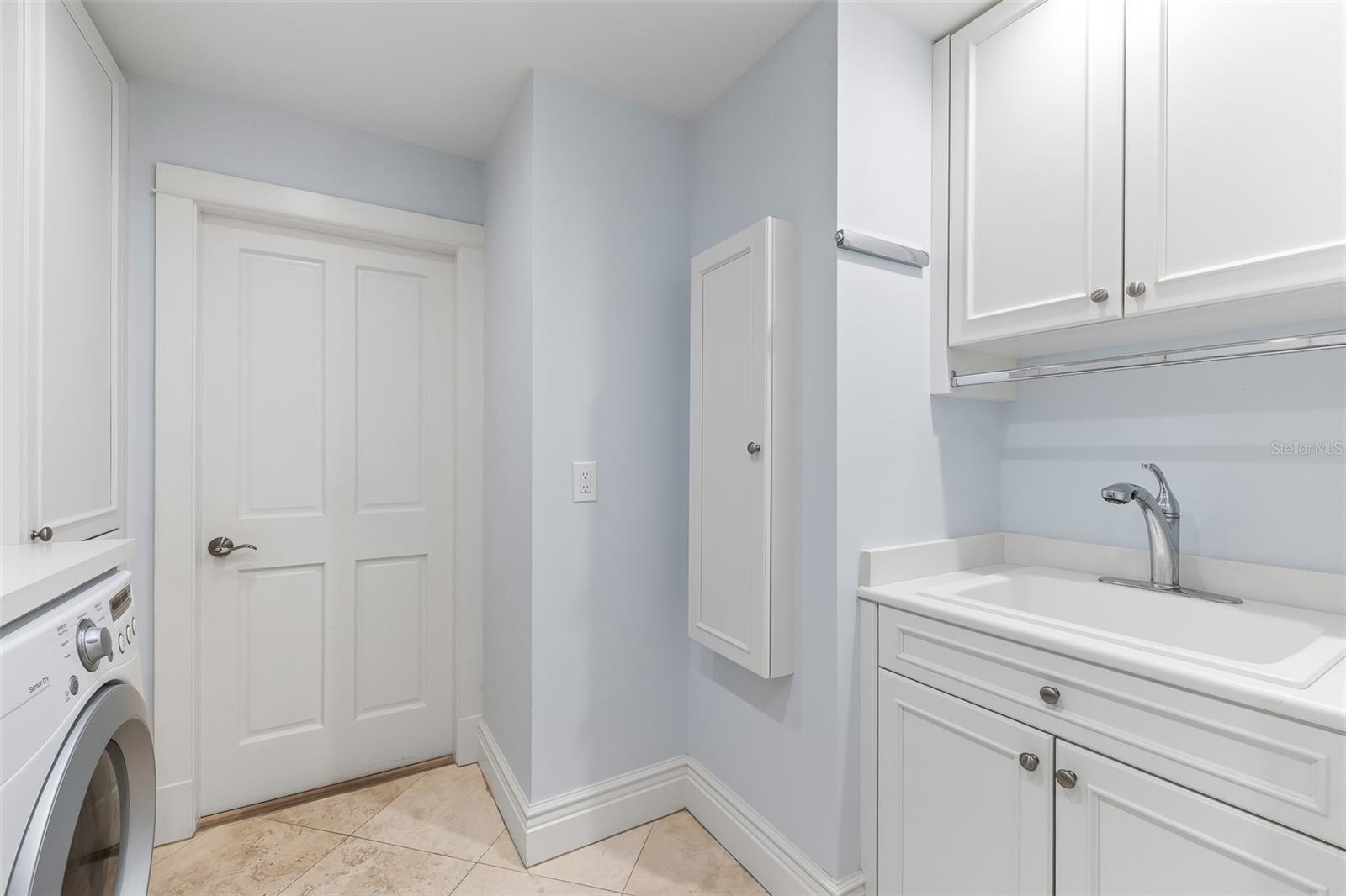 NORTH VILLAGE SUB - Residential