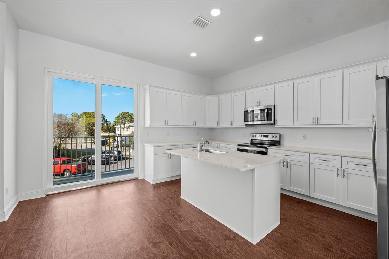 WATERS EDGE - Residential