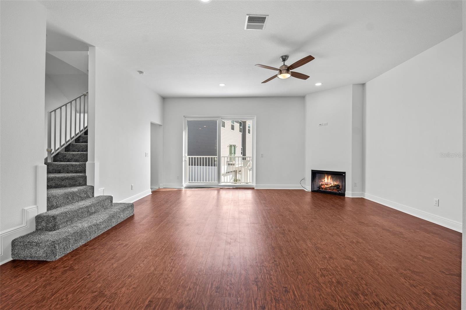 WATERS EDGE - Residential