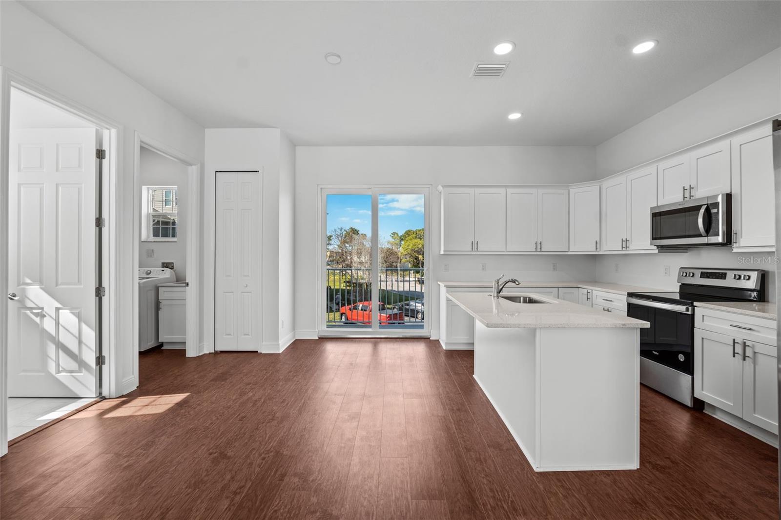 WATERS EDGE - Residential