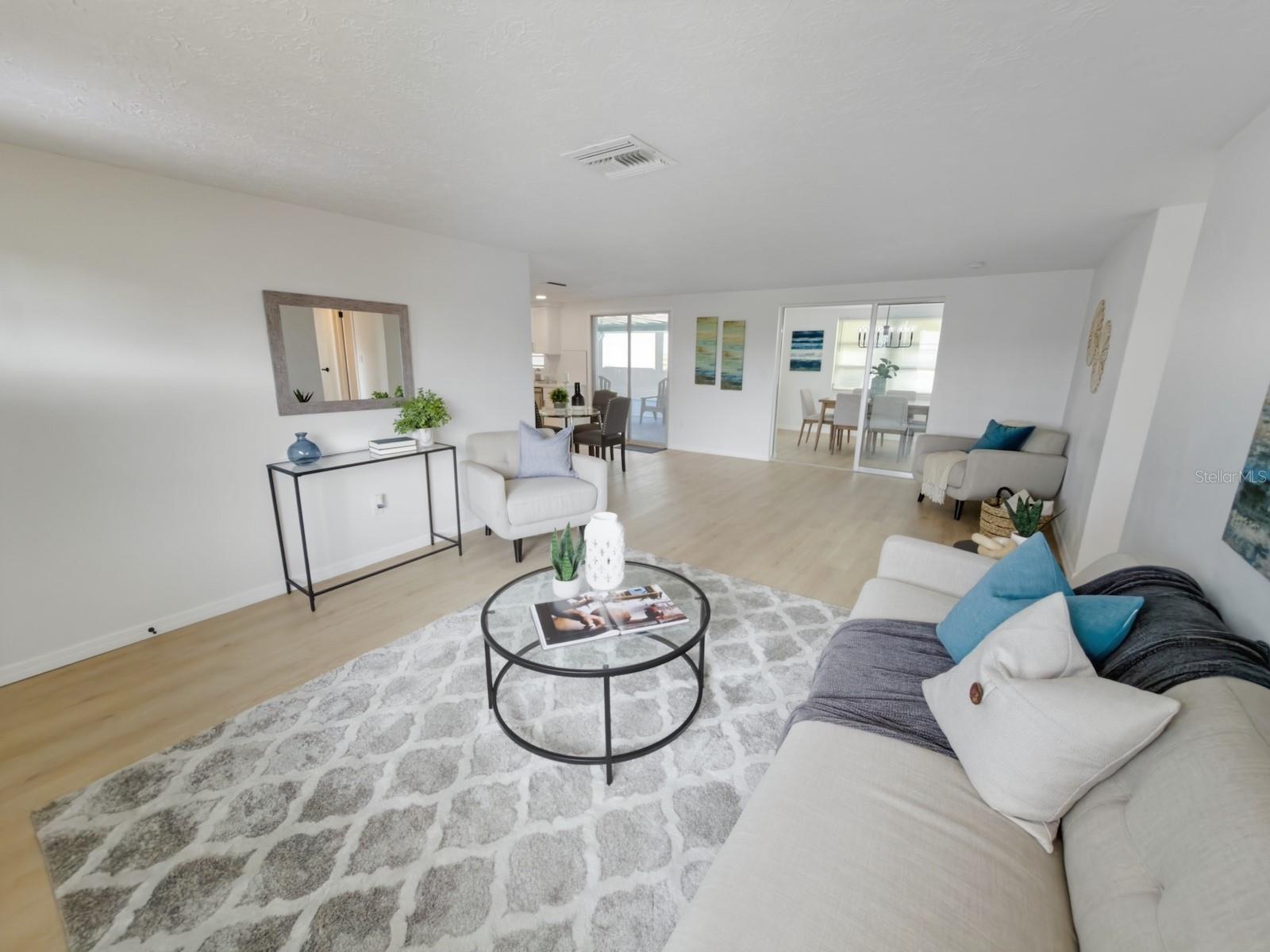 ALOHA GARDENS - Residential