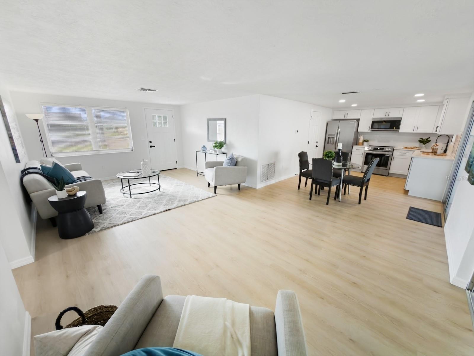 ALOHA GARDENS - Residential