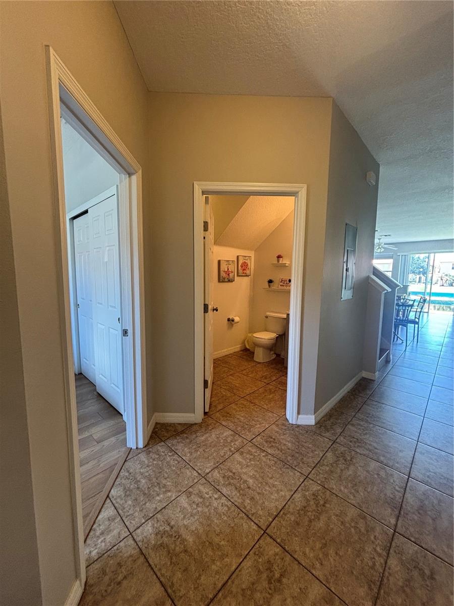 5479 PARADISE CAY CIRCLE