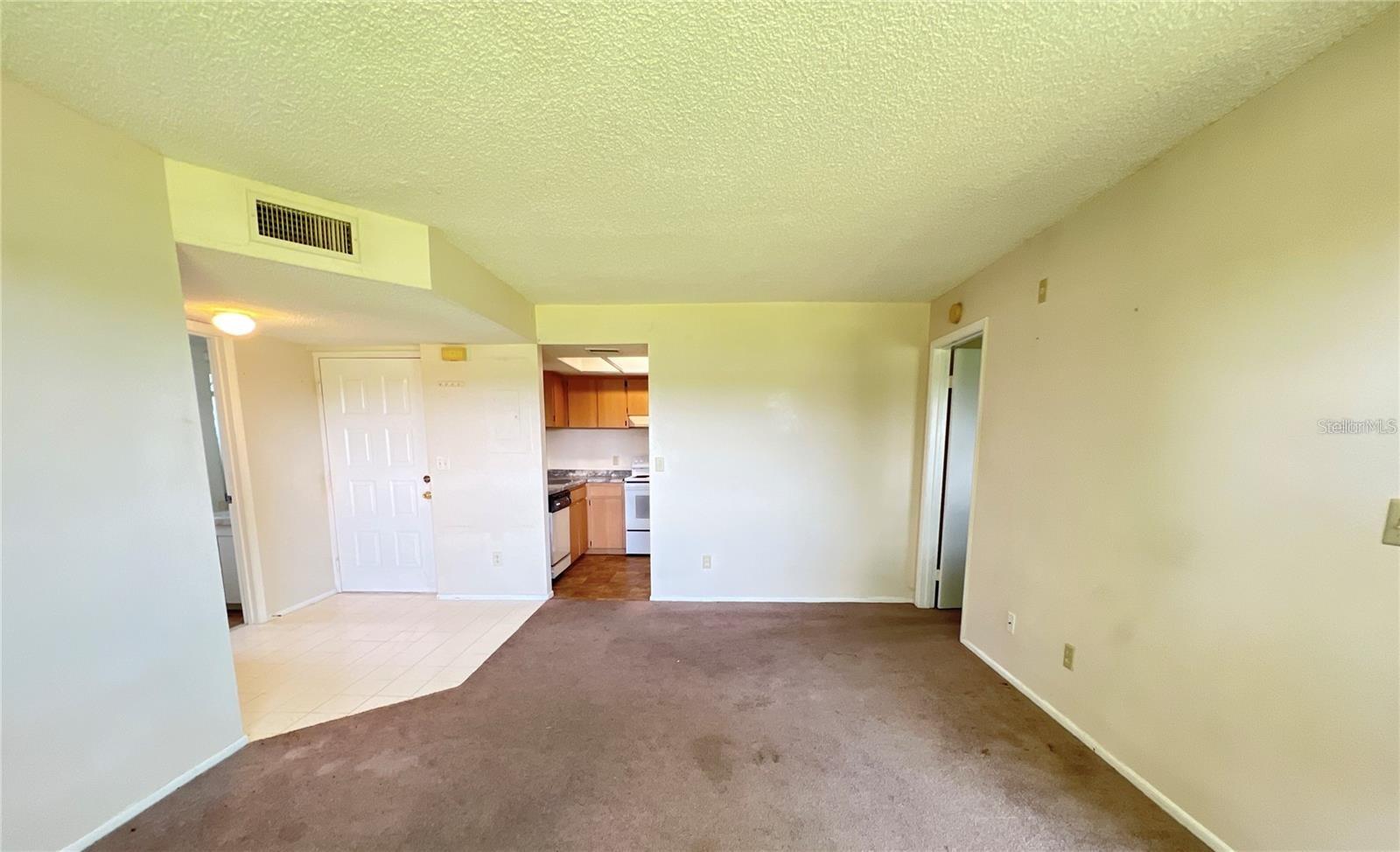 SILVER DOWNS - Residential Lease