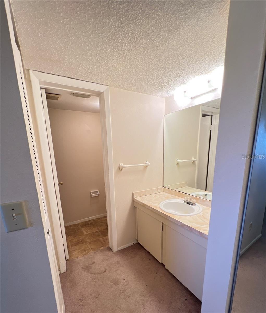 SILVER DOWNS - Residential Lease