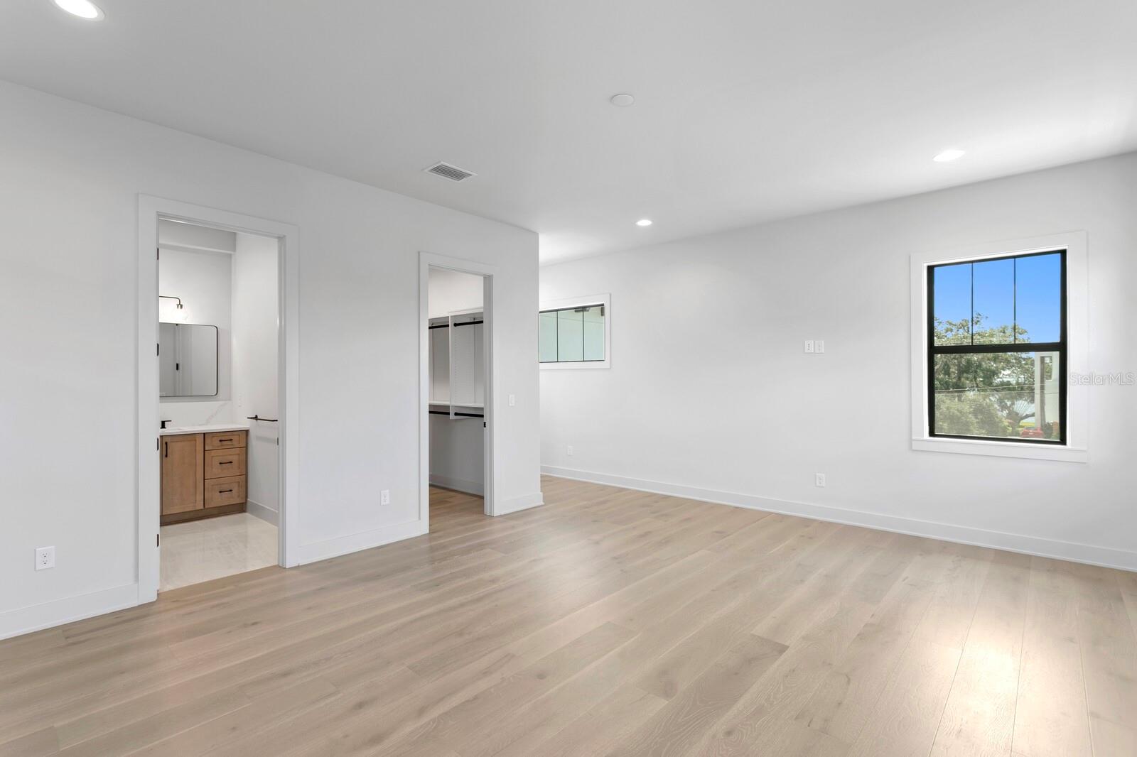 BAYHILL ESTATES - Residential