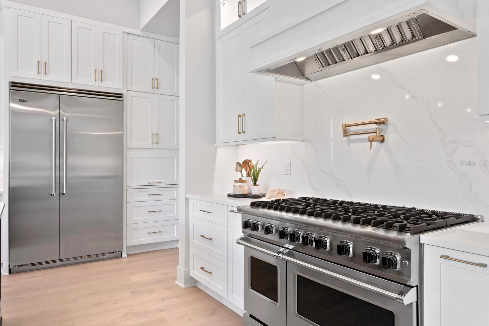 BAYHILL ESTATES - Residential