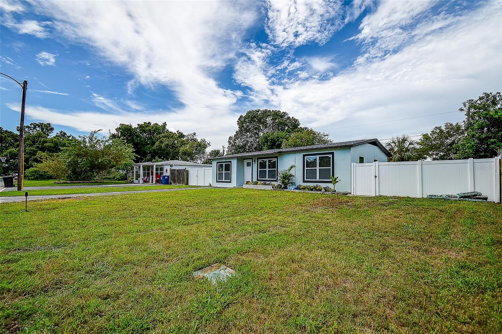 7580 MEADOWLAWN DRIVE N