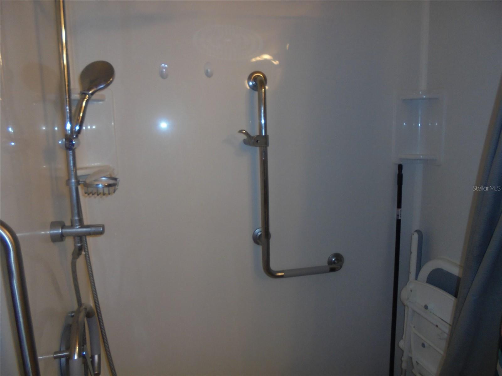 SILVER SPGS SHORES UN 17 - Residential