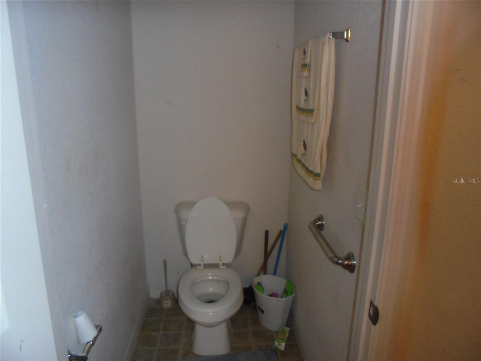 SILVER SPGS SHORES UN 17 - Residential