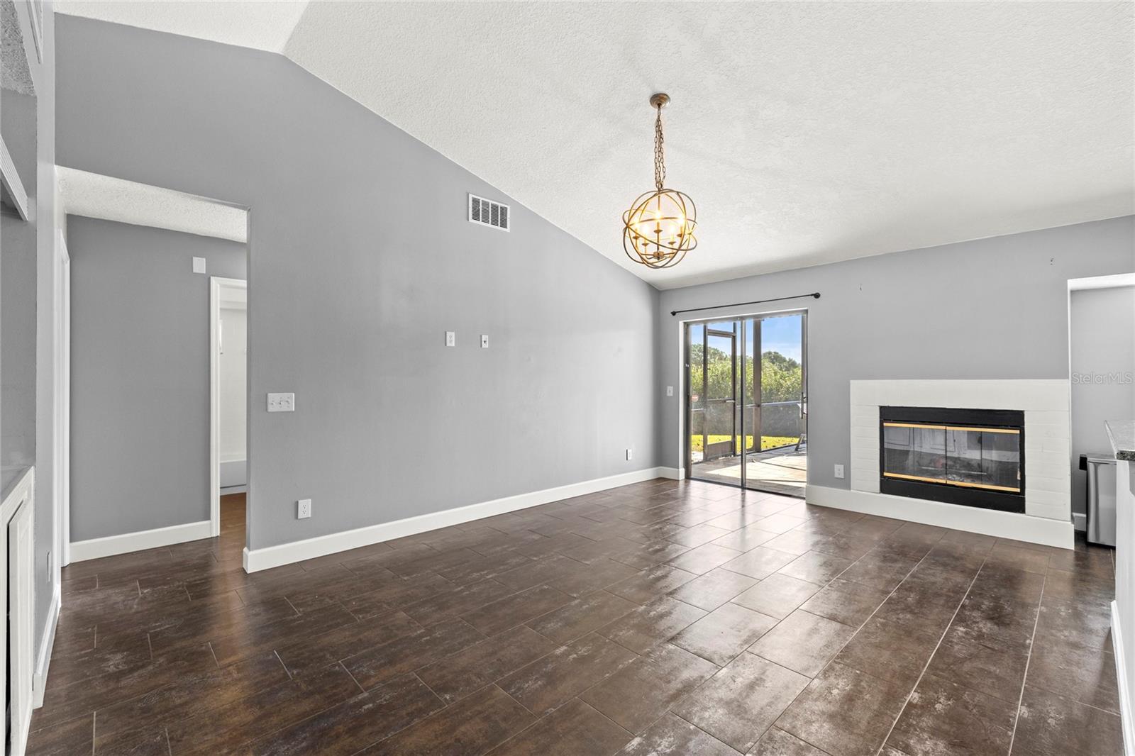 SILVER WOODS PH 4 - Residential Lease