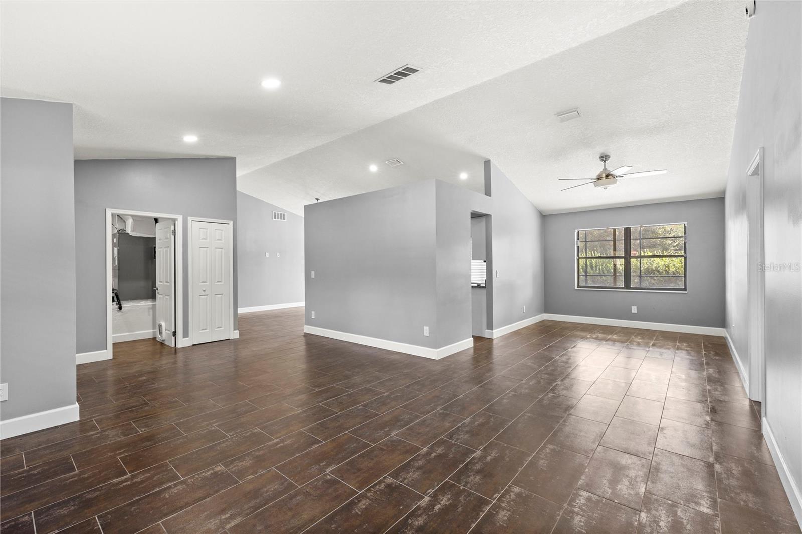 SILVER WOODS PH 4 - Residential Lease