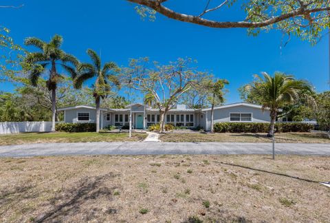 2723 59TH STREET SARASOTA FL 34243