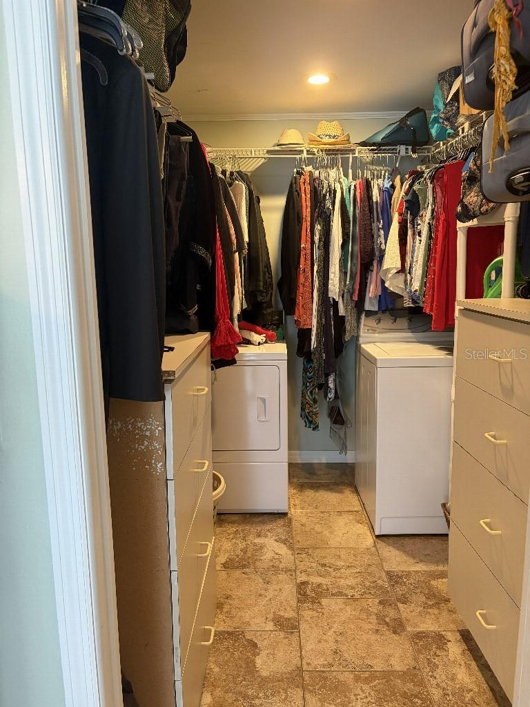 MANORS OF FOREST LAKES THE - Residential