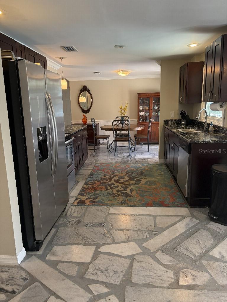 MANORS OF FOREST LAKES THE - Residential