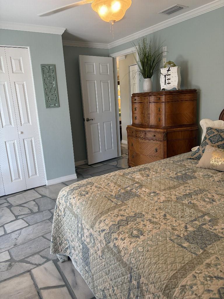 MANORS OF FOREST LAKES THE - Residential