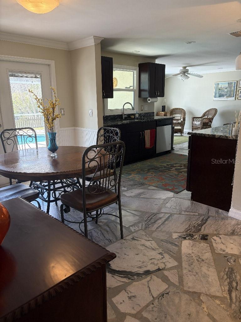 MANORS OF FOREST LAKES THE - Residential