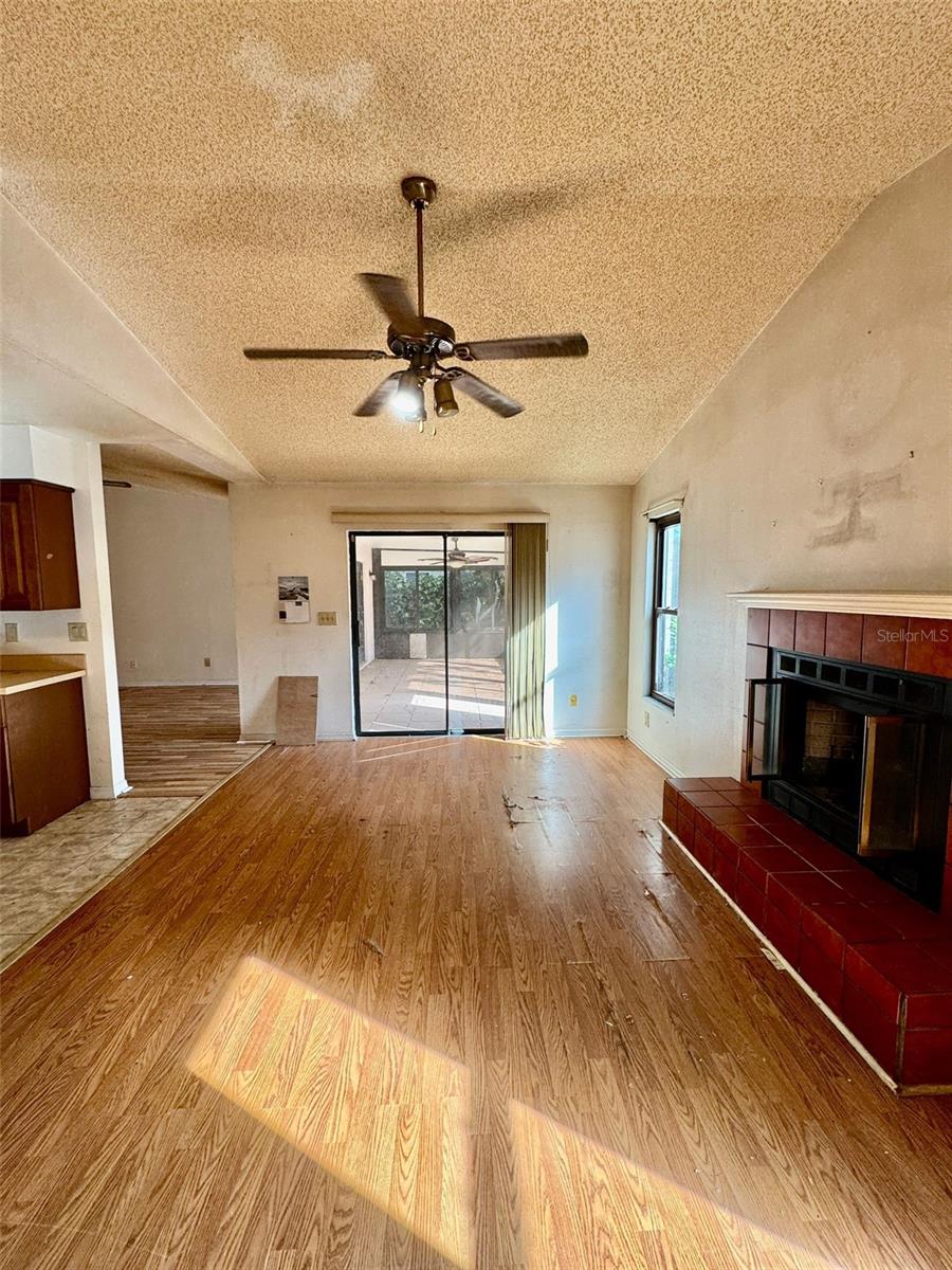 CYPRESS POINT - Residential