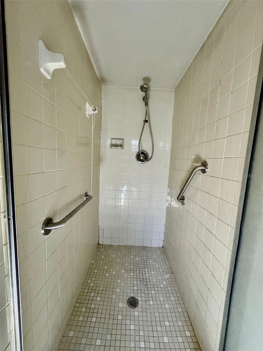 CYPRESS POINT - Residential