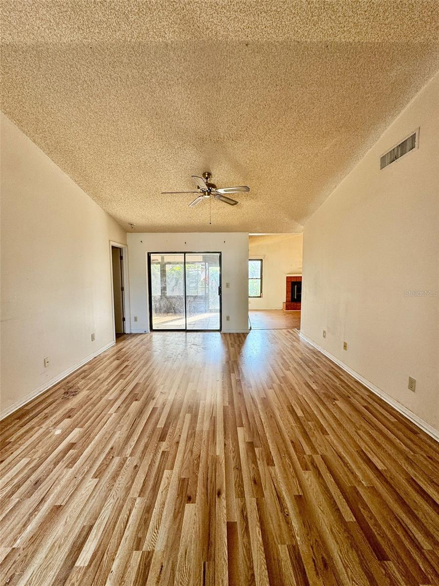 CYPRESS POINT - Residential