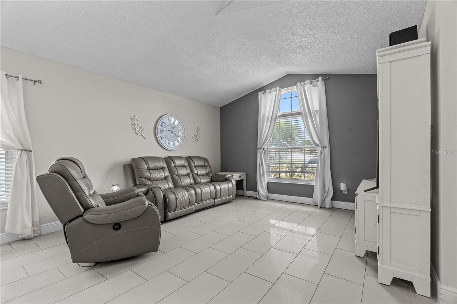 SHELBY PLACE - Residential