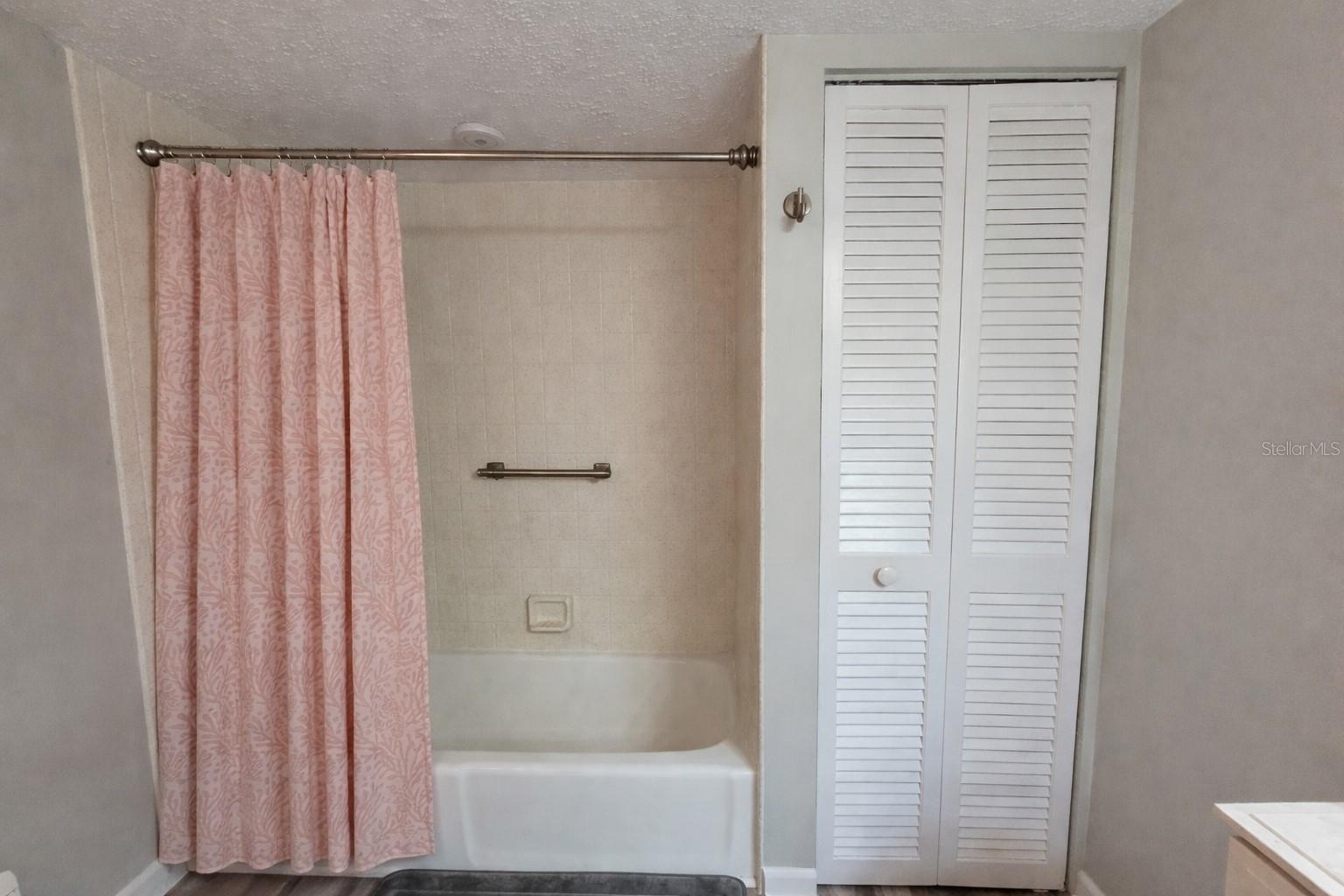 CLEARWATER COVE - Residential