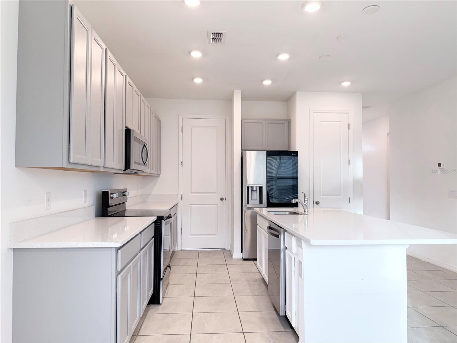 FESTIVAL PH 4 - Residential