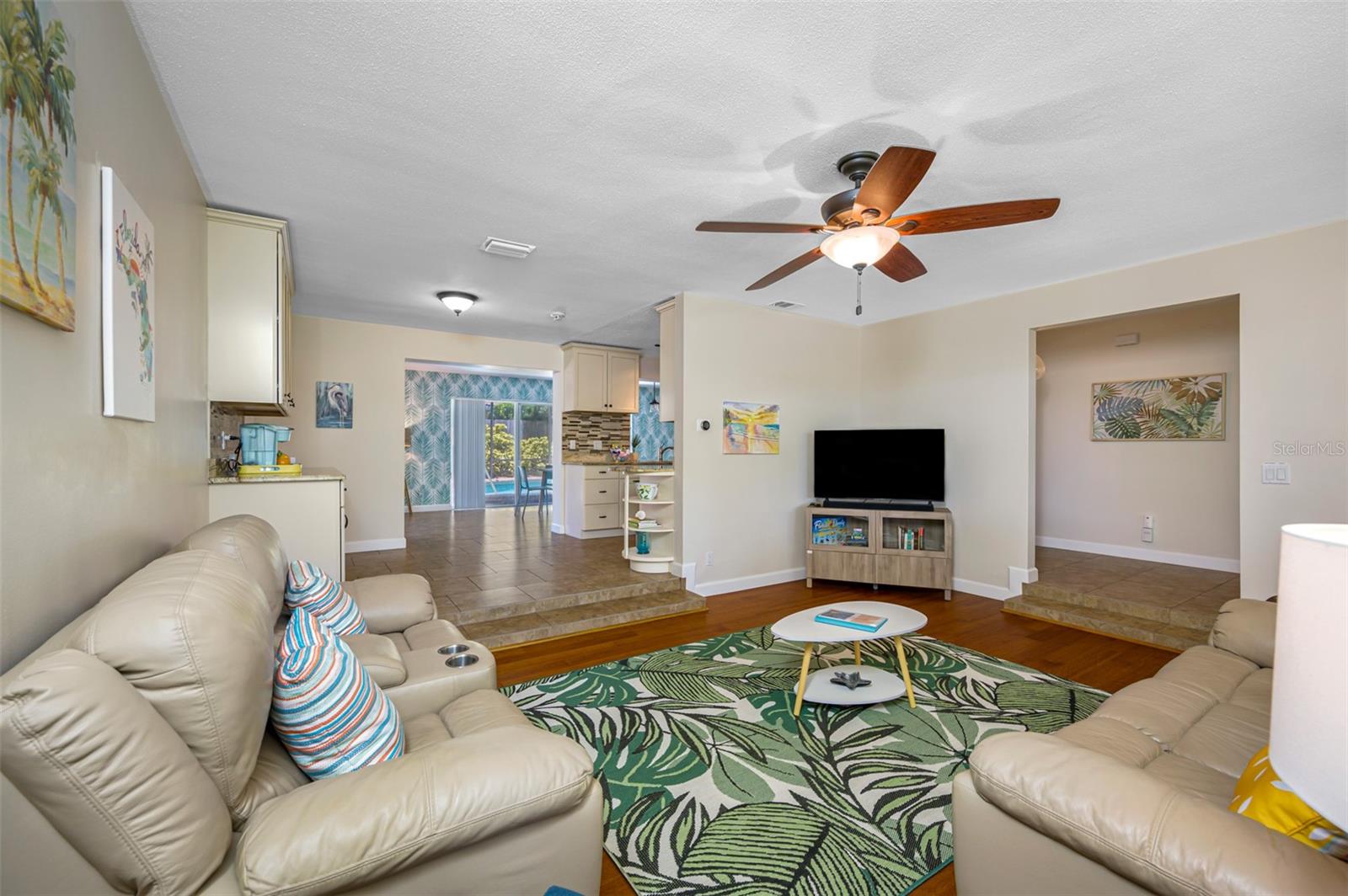 HARBOR HILLS 1ST ADD - Residential