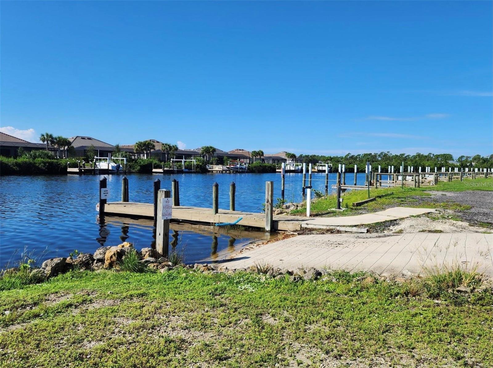 VILLAGE HOLIDAY LAKE - Land