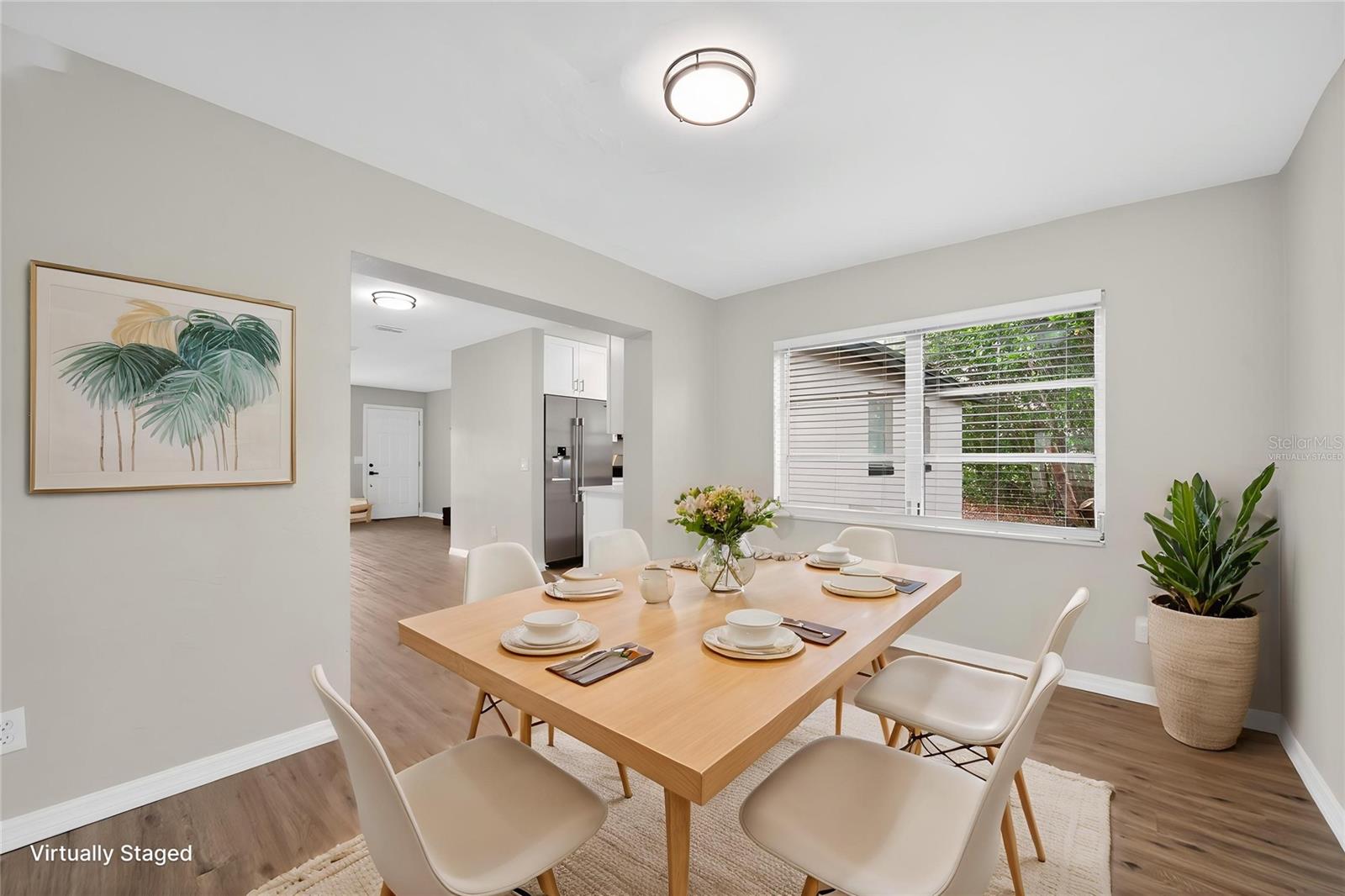 GROVE VILLA - Residential