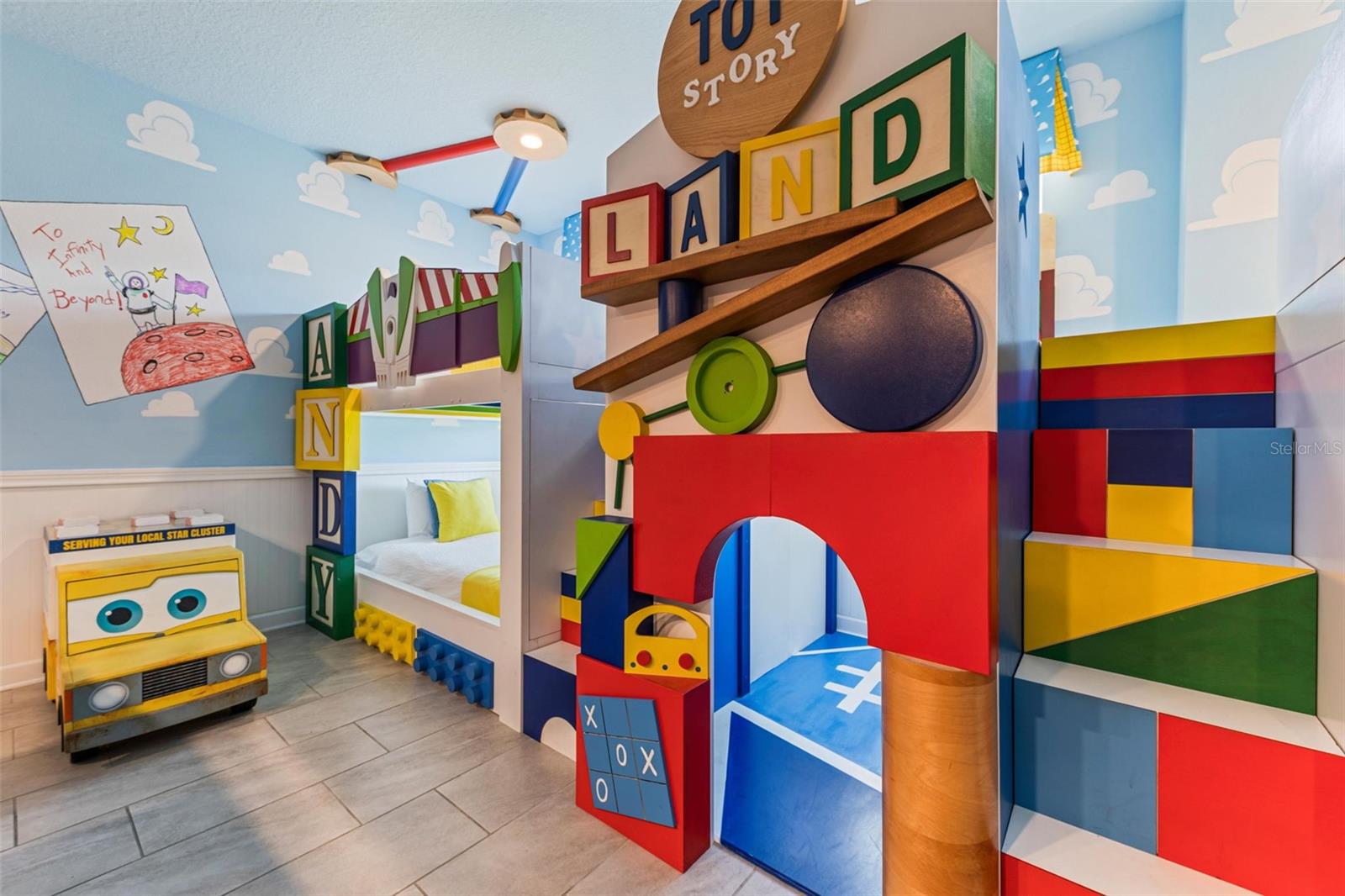 2842 STOREY COVE AVENUE