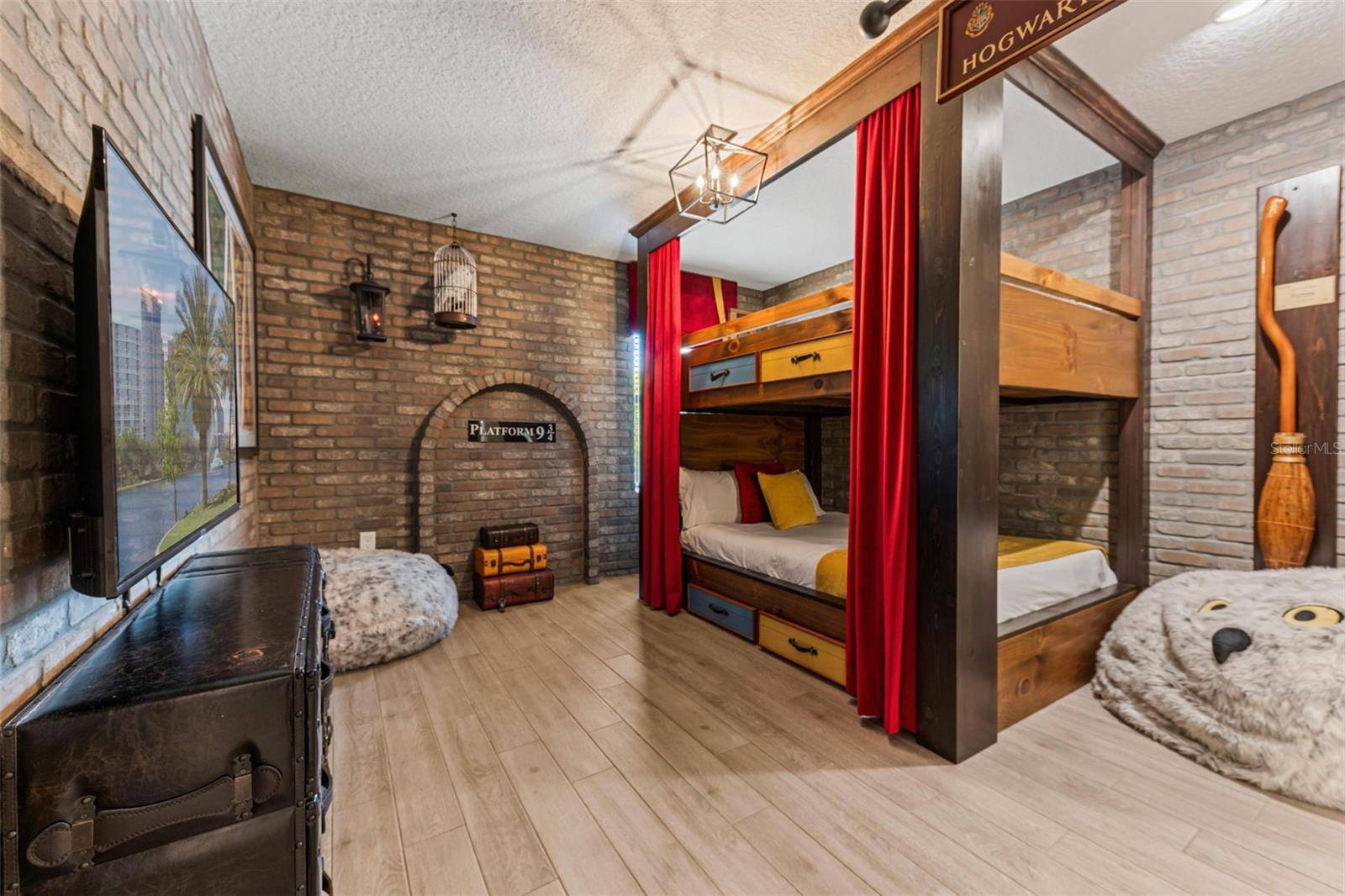 COVE AT STOREY LAKE II - Residential