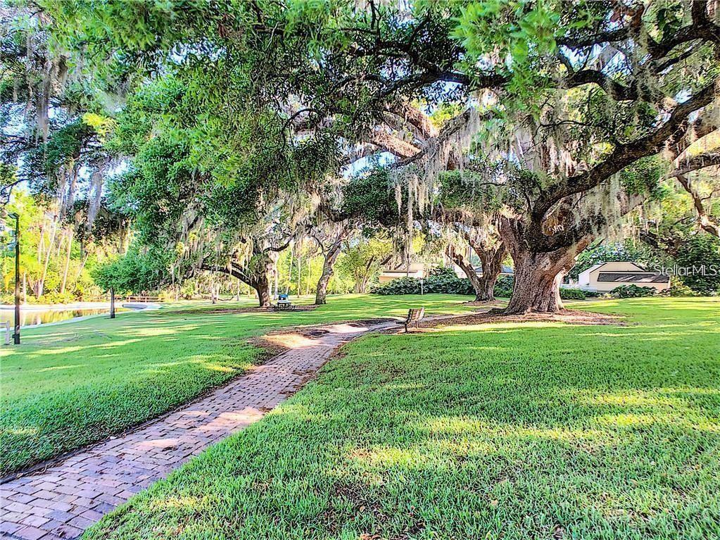 CROWN OAKS 1ST ADD - Residential