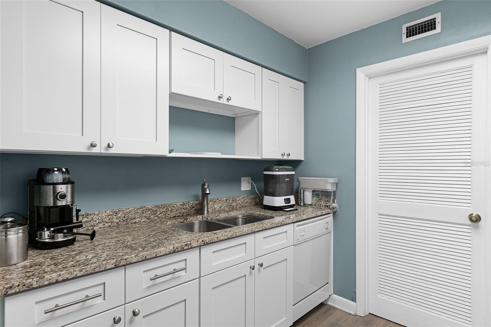 CROWN OAKS 1ST ADD - Residential