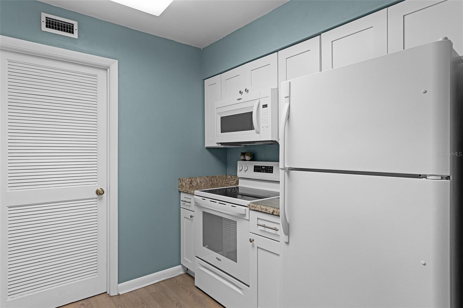 CROWN OAKS 1ST ADD - Residential