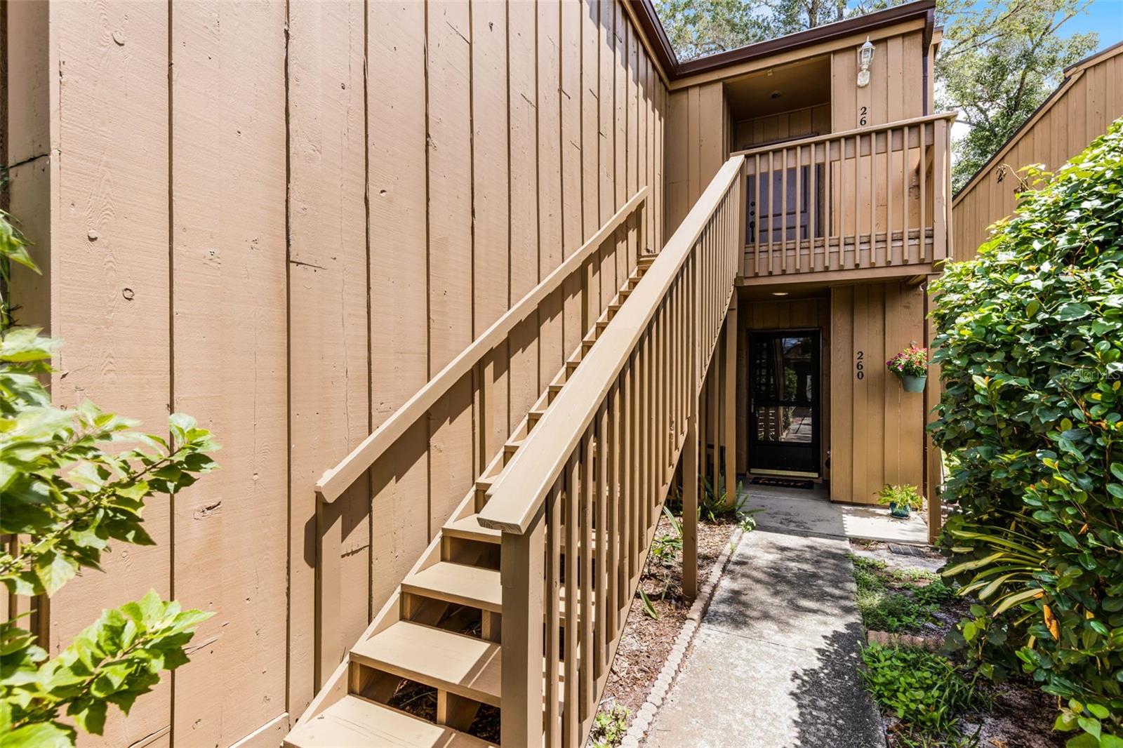 CROWN OAKS 1ST ADD - Residential