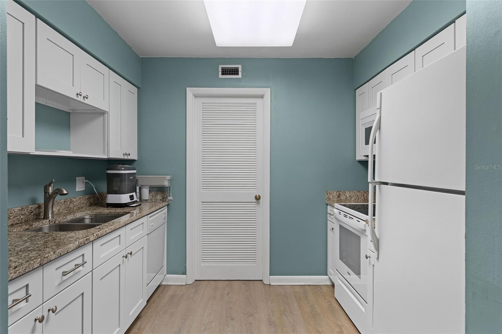 CROWN OAKS 1ST ADD - Residential